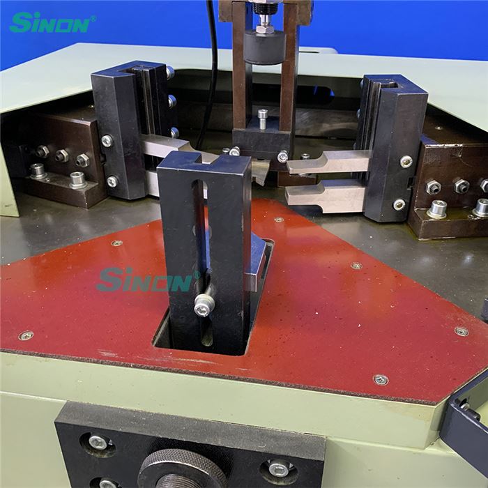 Corner Crimping Machine For Aluminium Profiles